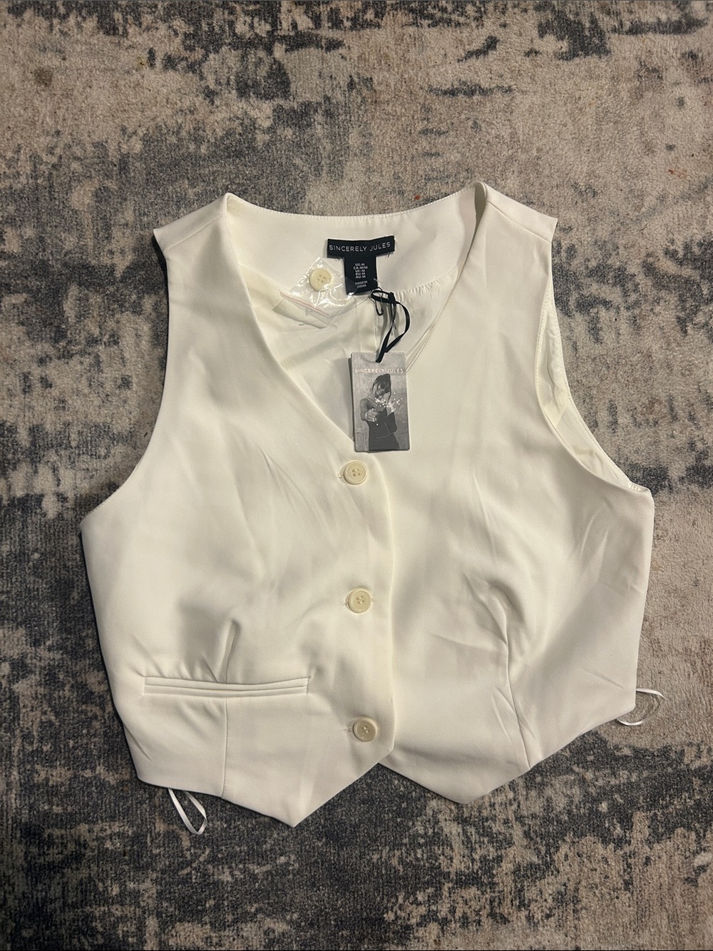 Sincerly Jules Cream Sleeveless Button Vest